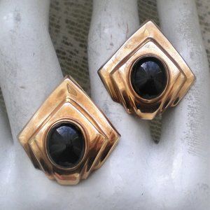 Vintage Designer Modernist Solid 14K Yellow Gold Black Onyx Post Earrings